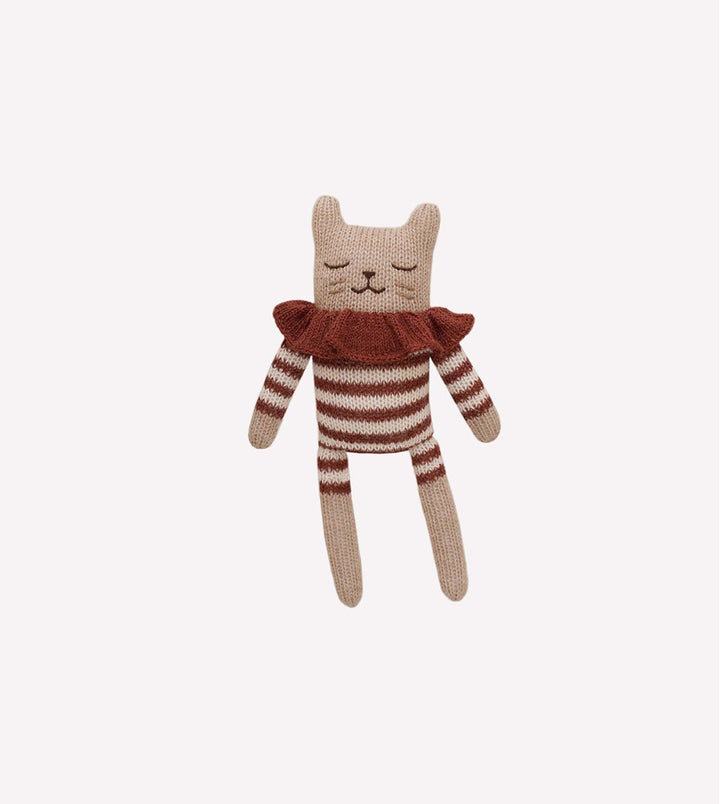 Main sauvage kitten knit cat