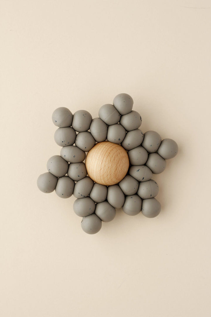 Star Teether (Speckle Deep Onyx)