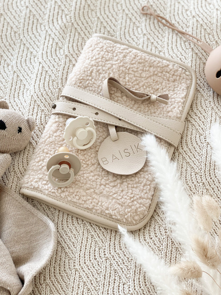 Nappy Wallet Faux Fur (Natural)