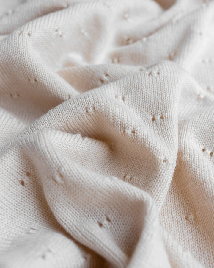 Hvid Knitwear organic merino wool baby kids blanket Edie pattern large textured  off-white sand beige neutral  for newborn