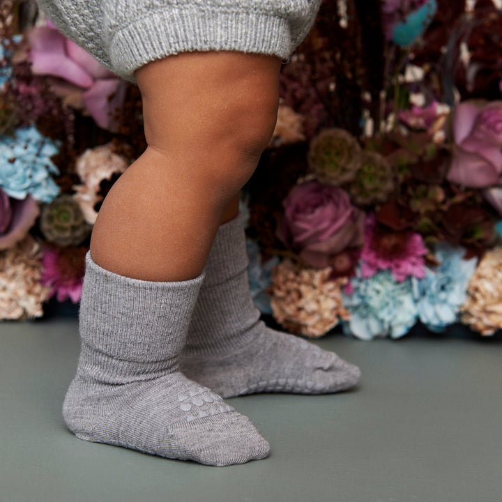 GoBabyGo Non-slip Wool winter socks for babies and toddler with rubber pads in light grey