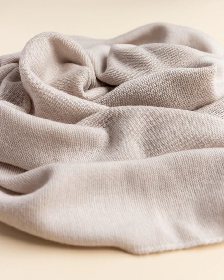 Hvid Knitwear organic merino wool baby kids blanket Eliz rib in off-white neutral for newborn