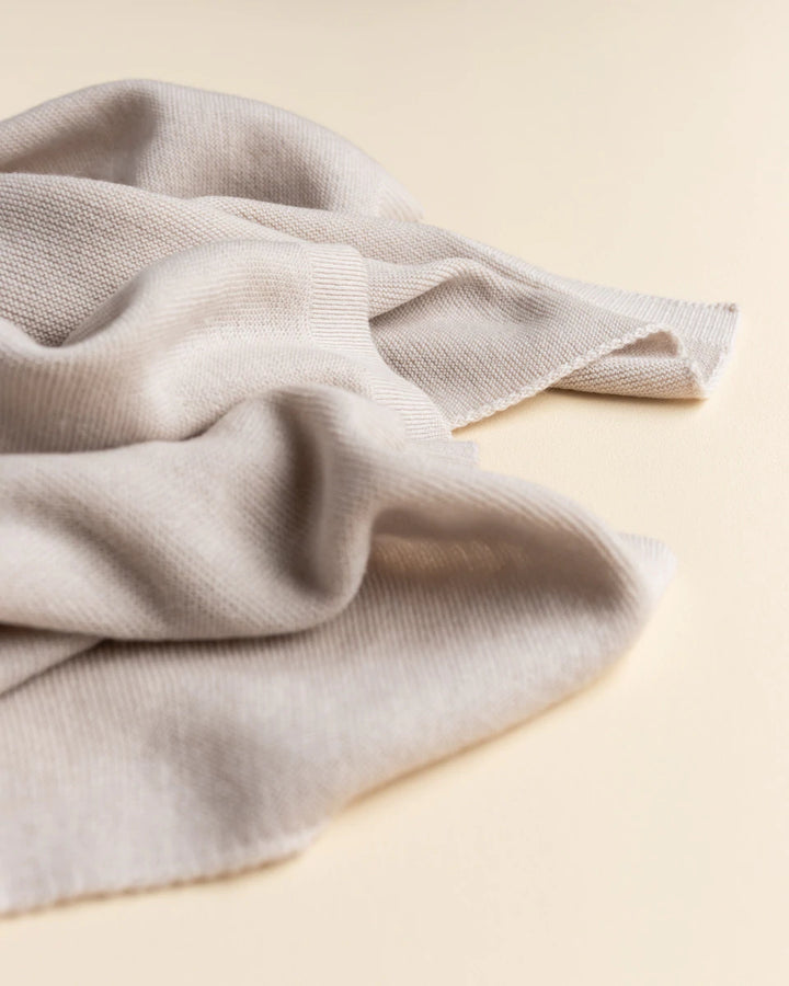 Hvid Knitwear organic merino wool baby kids blanket Eliz rib in off-white neutral for newborn