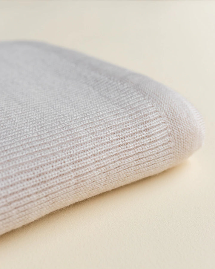 Hvid Knitwear organic merino wool baby kids blanket Felix rib in off-white white natural ivory neutral for newborn