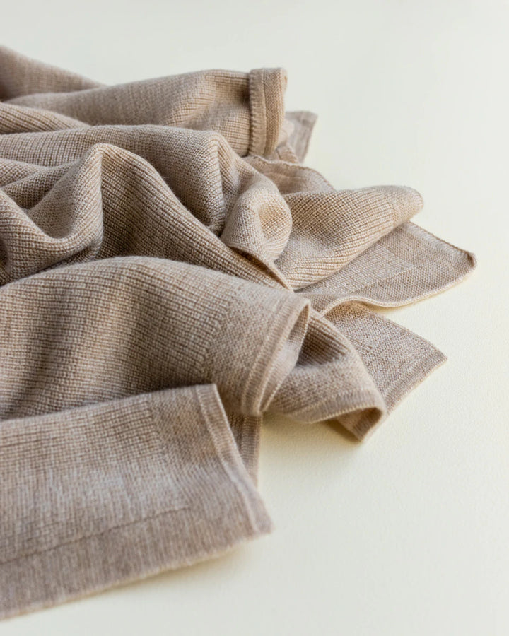 Hvid Knitwear organic merino wool baby kids blanket Felix rib in natural oat sand neutral for newborn