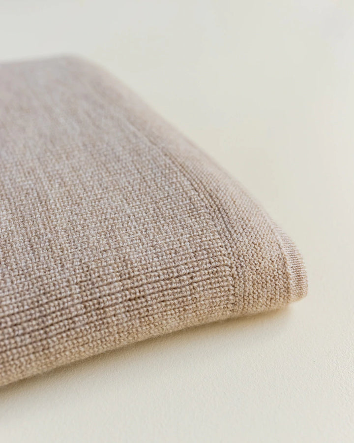 Hvid Knitwear organic merino wool baby kids blanket Felix rib in natural oat sand neutral for newborn