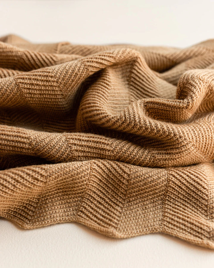 Hvid Knitwear organic merino wool baby kids blanket Freddie rib in ochre mustard neutral for newborn