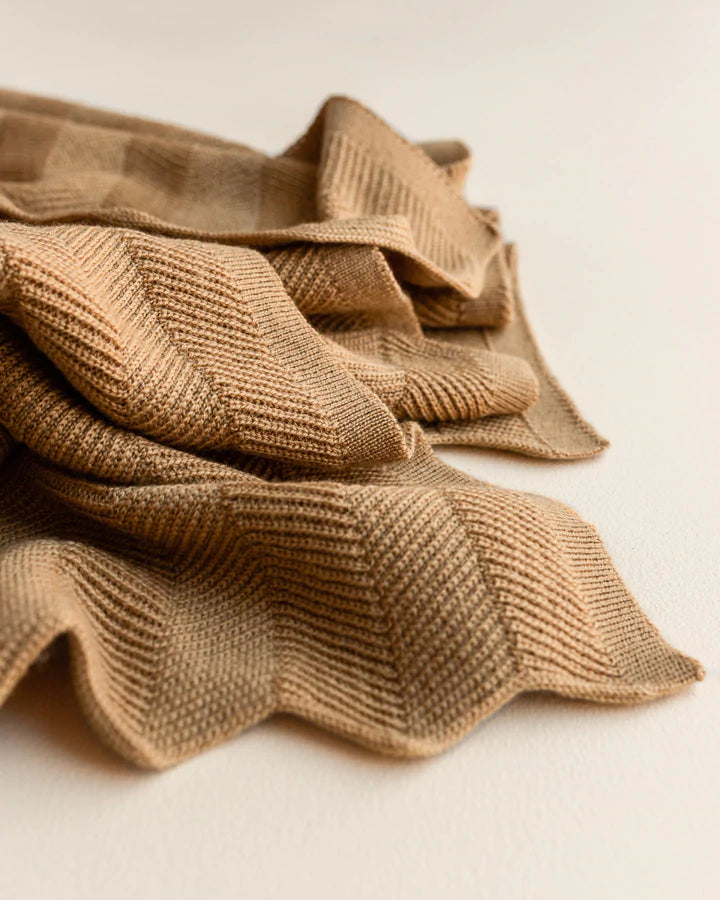 Hvid Knitwear organic merino wool baby kids blanket Freddie rib in ochre mustard neutral for newborn
