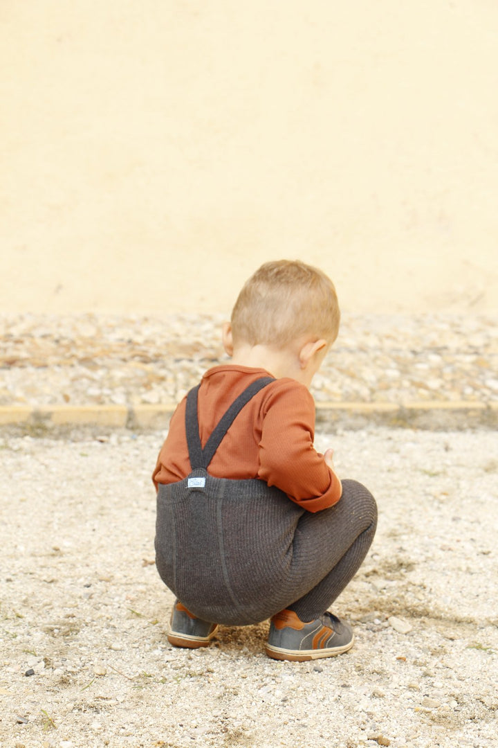 toddler boy wearing Silly Silas Dark grey blend cotton tights with braces/suspenders