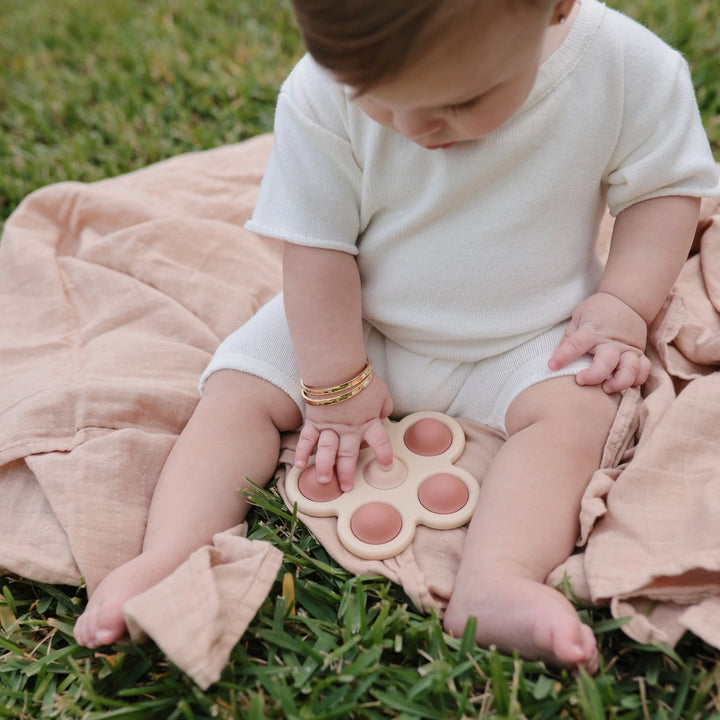 Flower Press Toy (Rose/Blush/Shifting Sand)