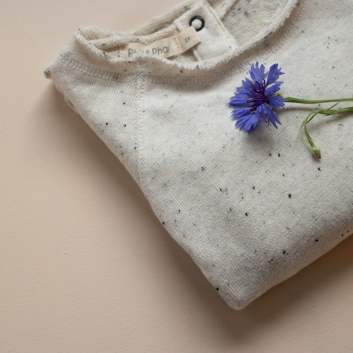 Raw-edged baby Sweater speckles (Stracciatella)