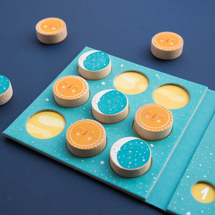 Game | Tic Tak Toe - Sun and Moon