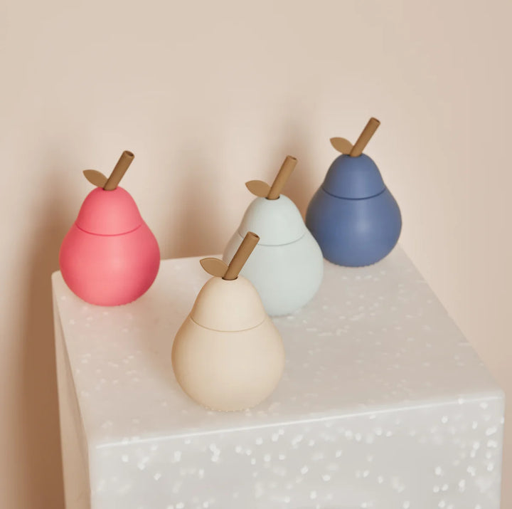 silicone pear cup with straw