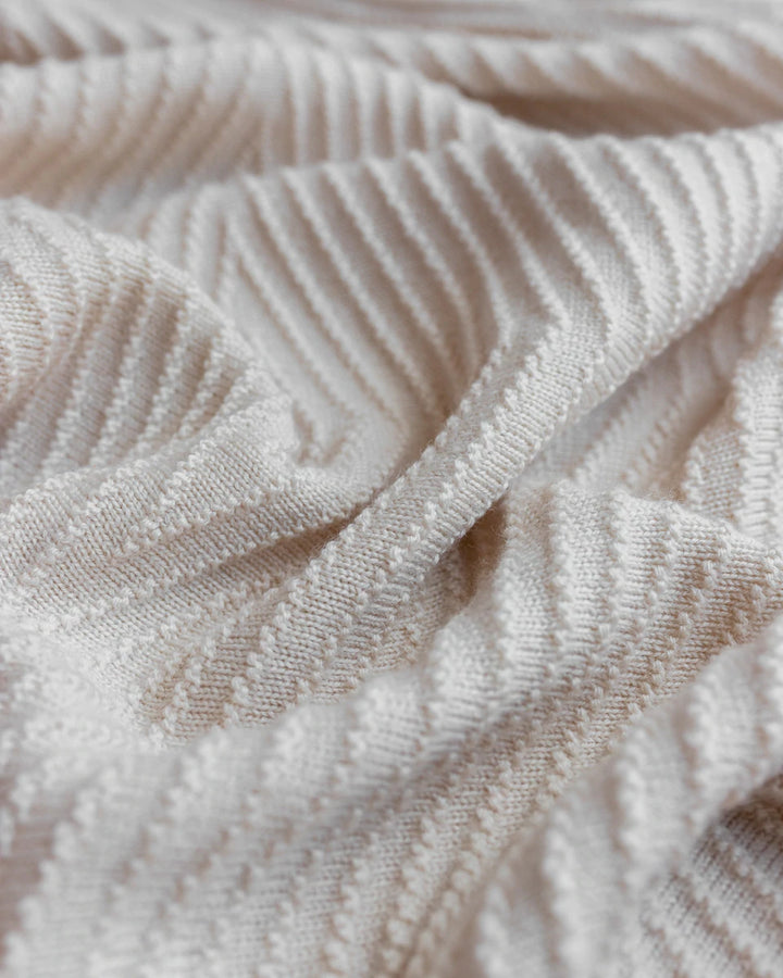 Hvid Knitwear organic merino wool baby kids blanket Akira in off-white white natural ivory neutral 